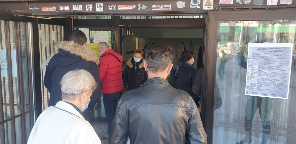 Glasanje protiče bez većih problema, Mostarci optimistični